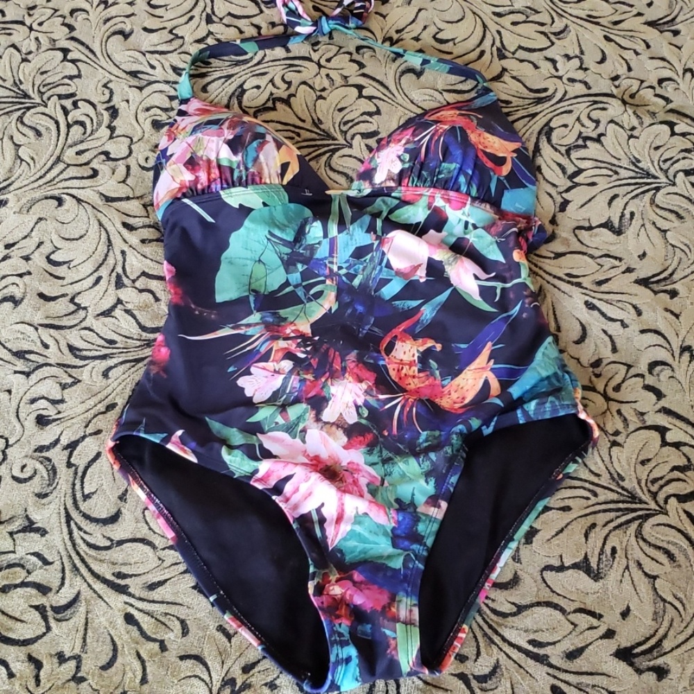 Halter swimsuit